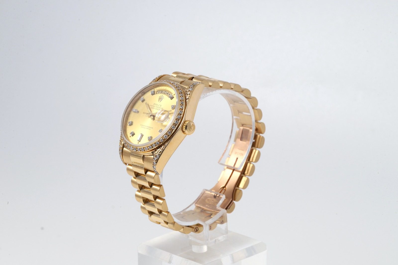 6b48127c-8c43-4688-b733-bd0310254f06