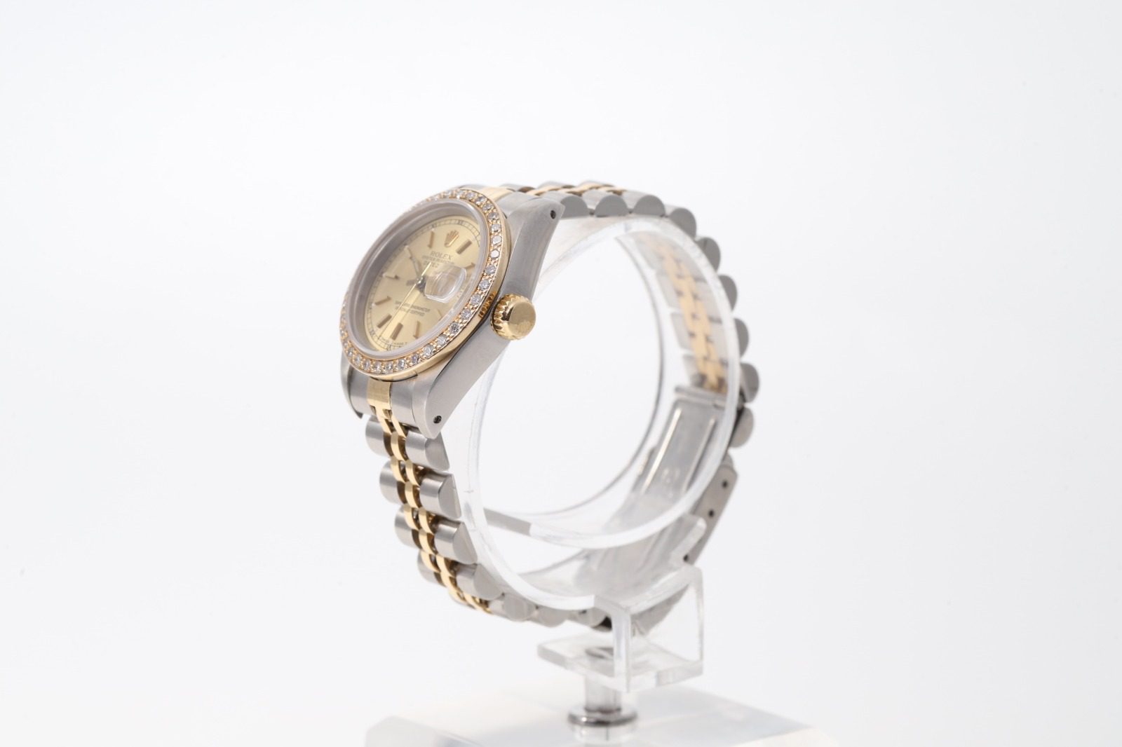 df875528-8d3e-476f-bd94-7150a963b16a