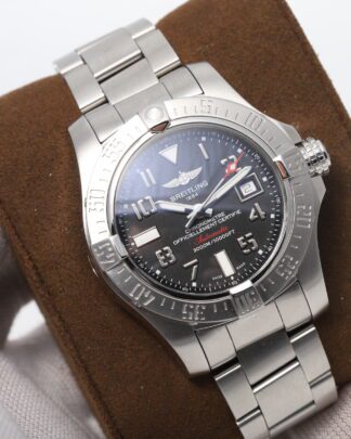 Breitling Avenger II A17331 Seawolf 45mm Automatic Men's Watch