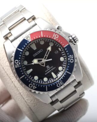 Seiko Kinetic Diver 5M82-0AF0 Stainless Steel Red & Blue Bezel Men's Watch