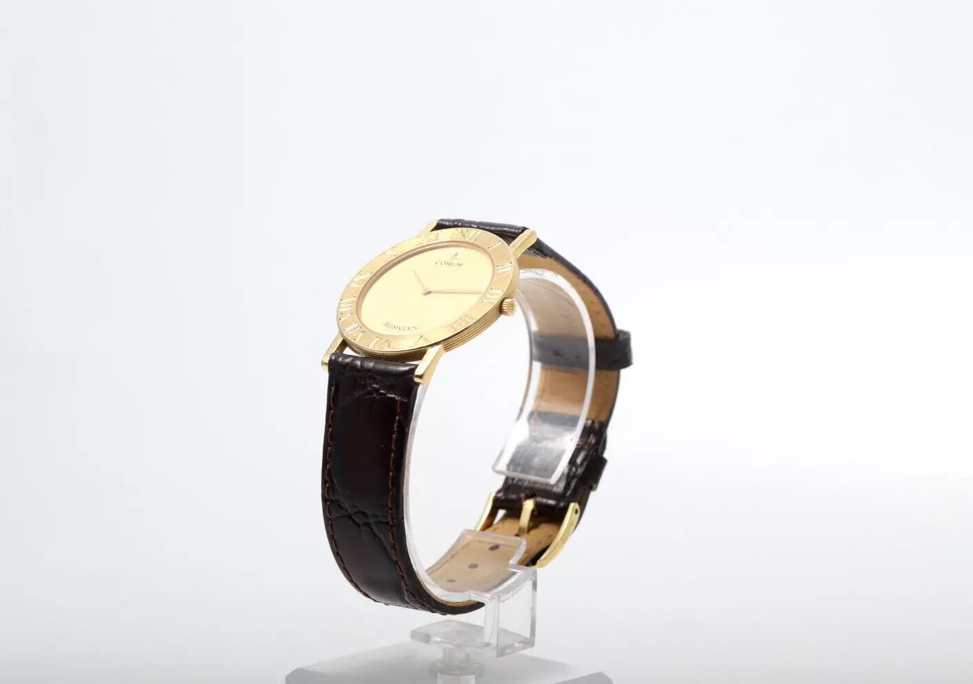s-l1600 (3) Corum Romvlvs/ Romulus 50.501.56 Quartz 18ct Gold 33mm Men's Watch