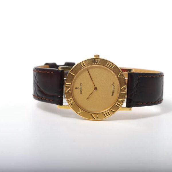 Corum Romvlvs/ Romulus 50.501.56 Quartz 18ct Gold 33mm Men's Watch